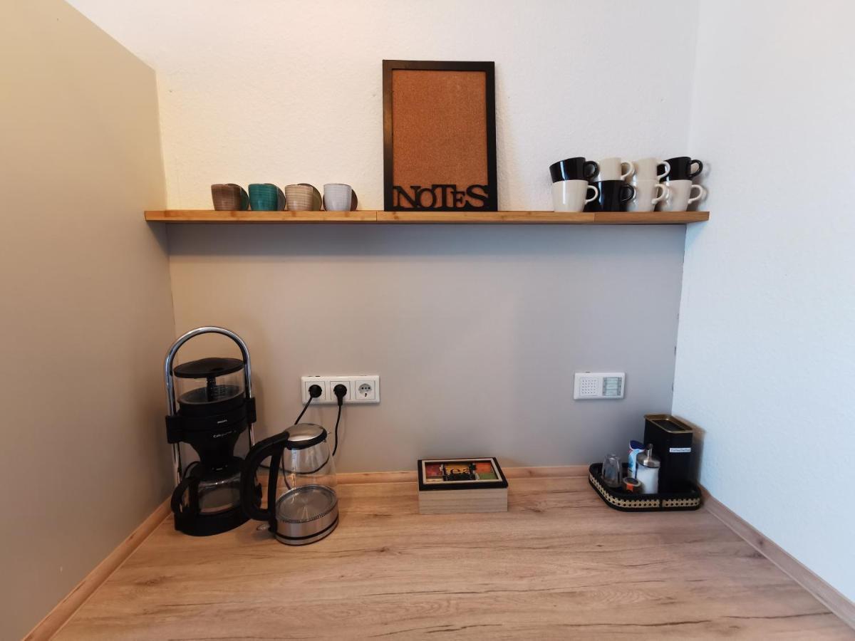 Up Wulkje21 Neu Renovierte Wohnung Mit Pkw Stellplatz Emden Eksteriør billede